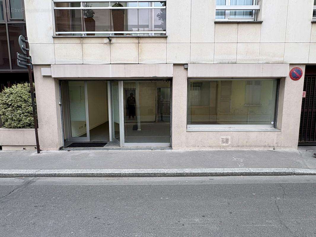 Commerce à PARIS-14E