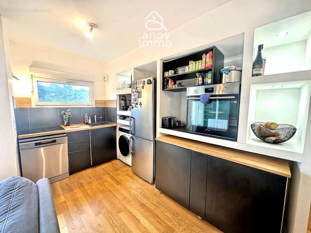 Appartement à NEUVILLE-SUR-SAONE