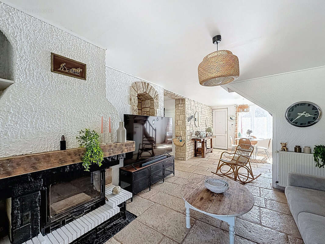 Maison à VERDUN-SUR-LE-DOUBS