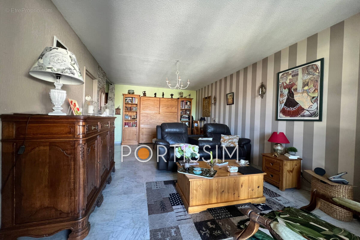 Appartement à CAGNES-SUR-MER