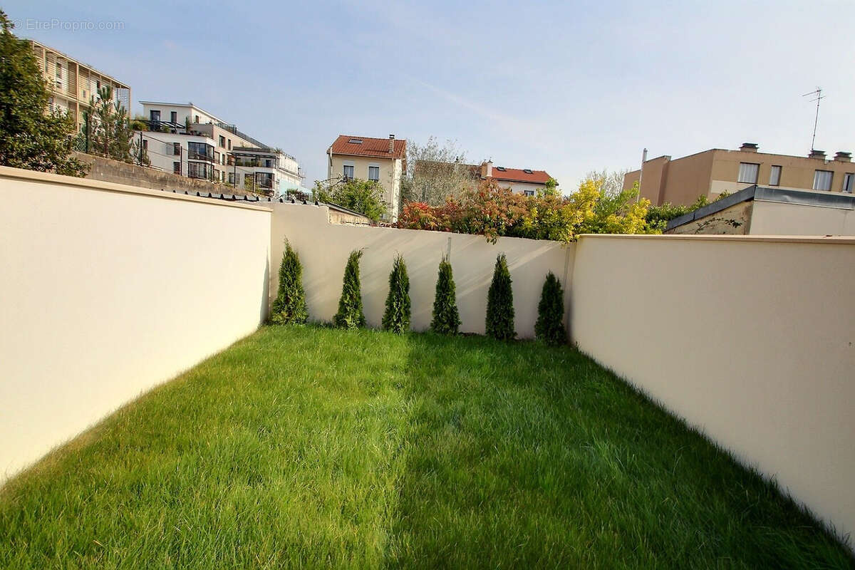 Maison à NANTERRE