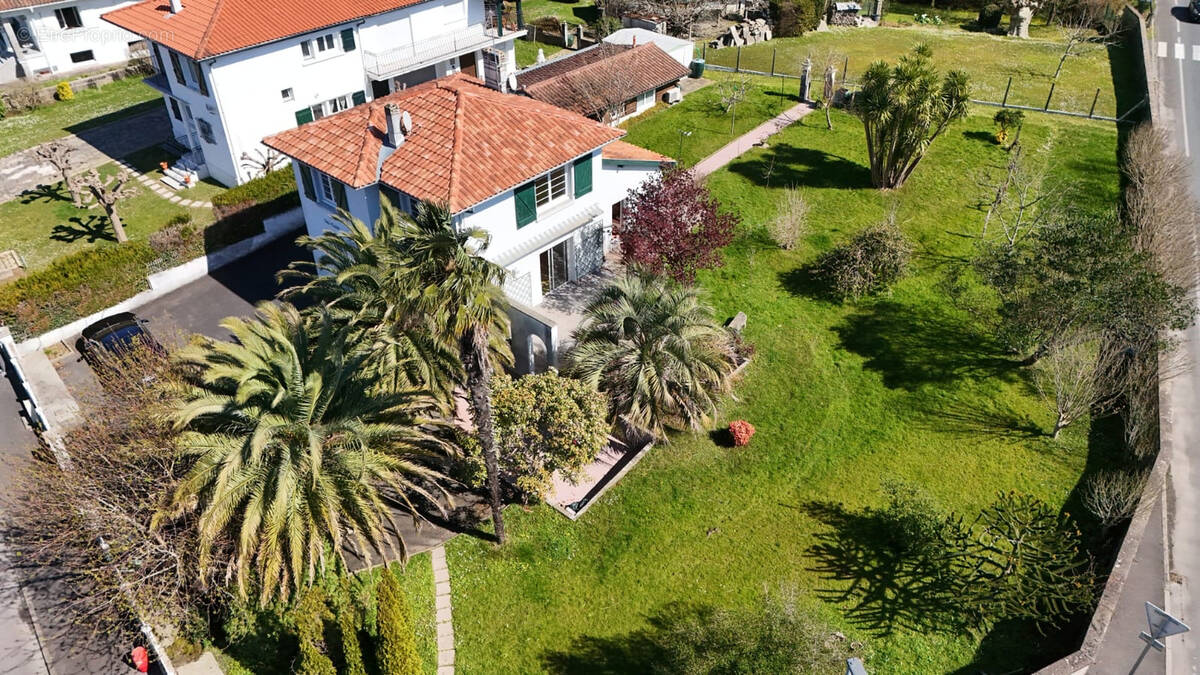 Maison à SAINT-PIERRE-D&#039;IRUBE