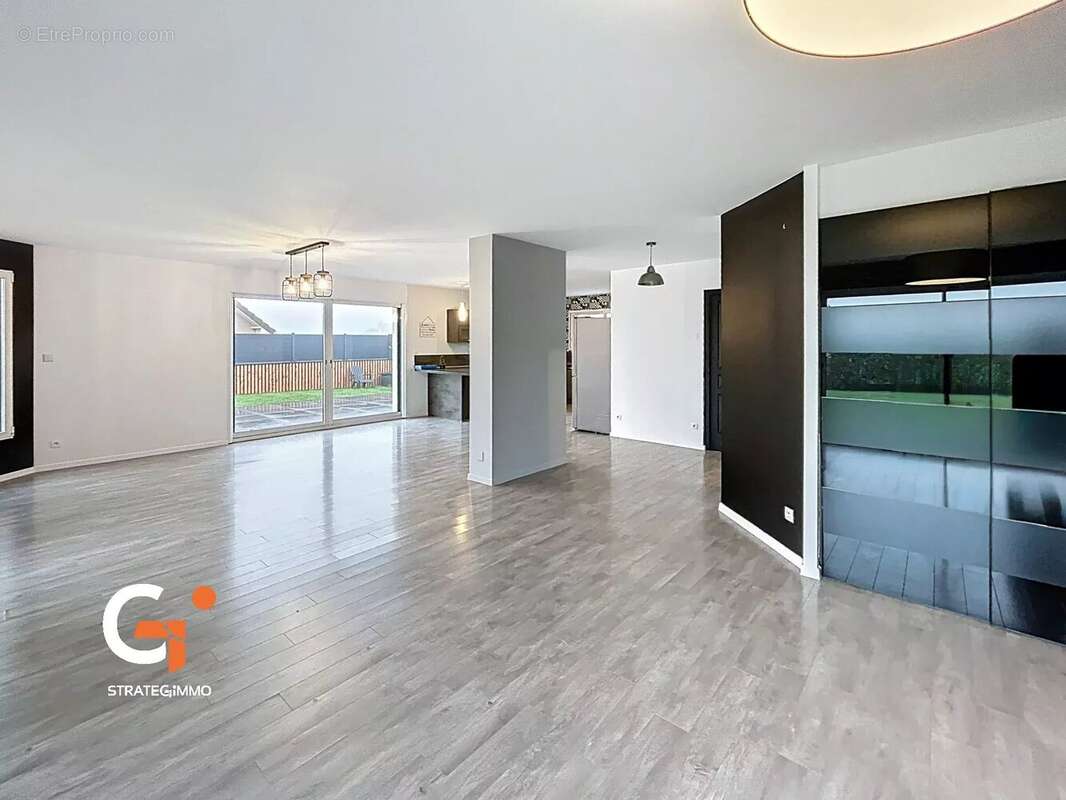 Maison à SAINT-PIERRE-DE-VARENGEVILLE