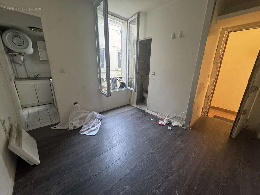 studio à rénover à la frontiere de Paris - photo 2