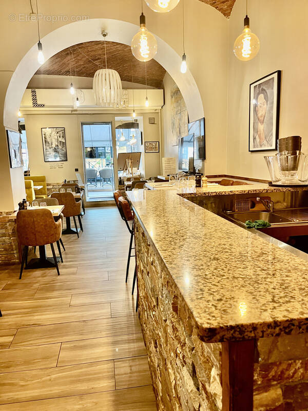 Commerce à SAN-MARTINO-DI-LOTA