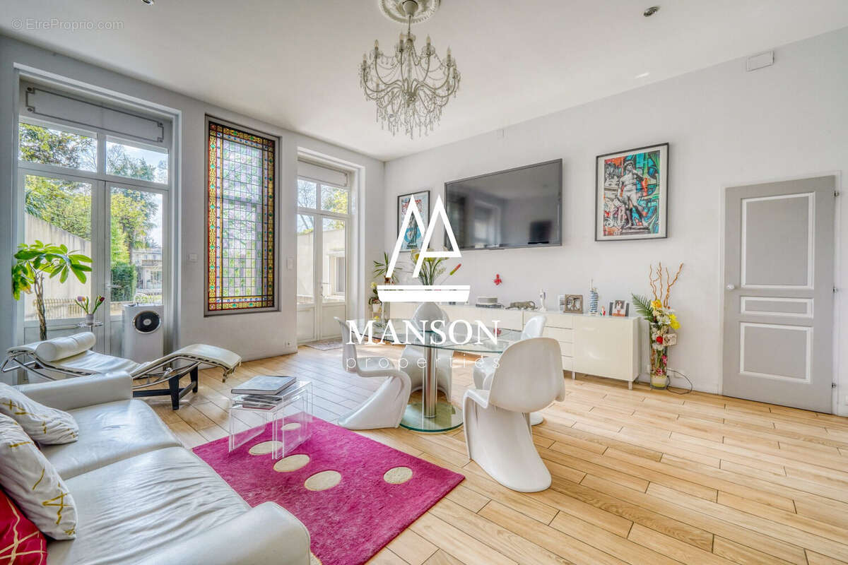 Appartement à BORDEAUX
