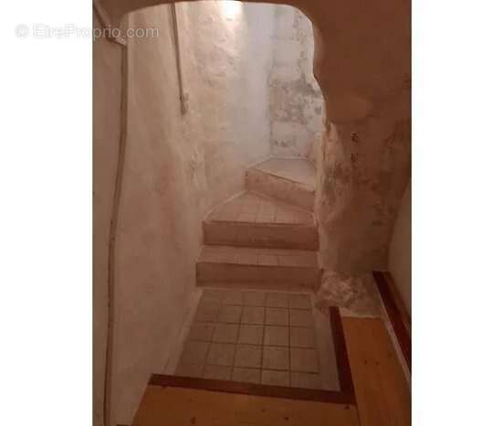 Appartement à NANS-LES-PINS