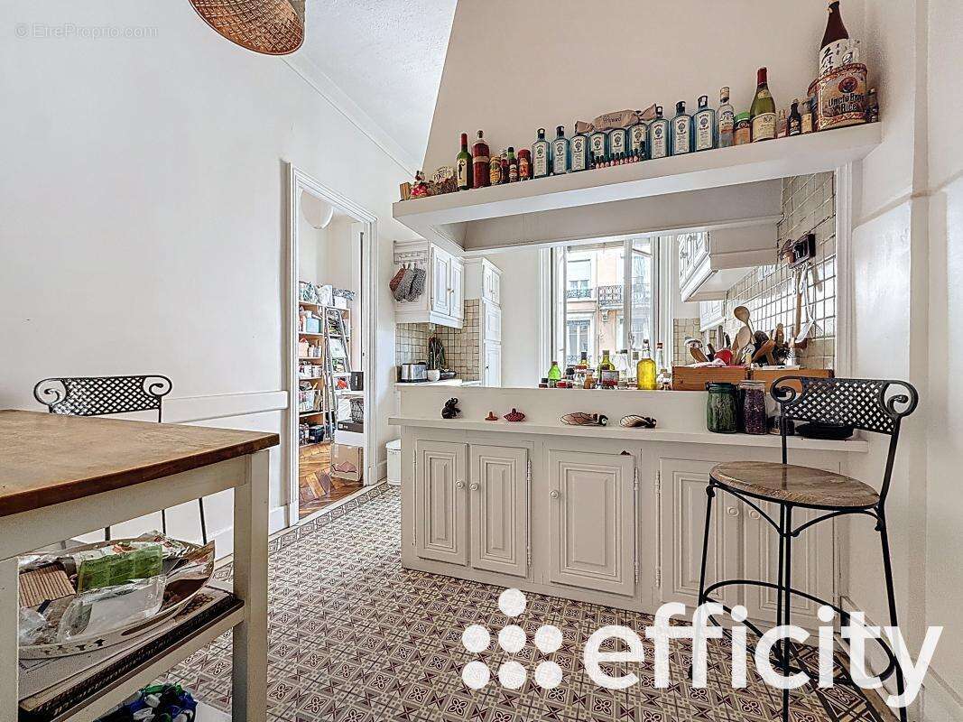 Appartement à LYON-1E