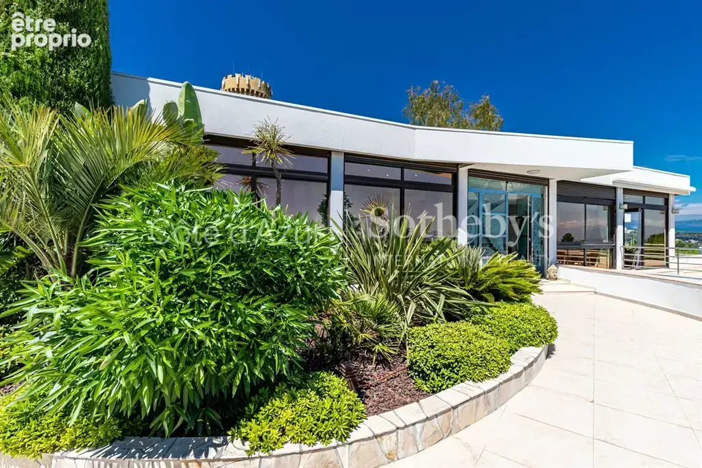 Villa contemporaine avec six suites, appartement indépendant et vue mer panoramique à Super Cannes - photo 3