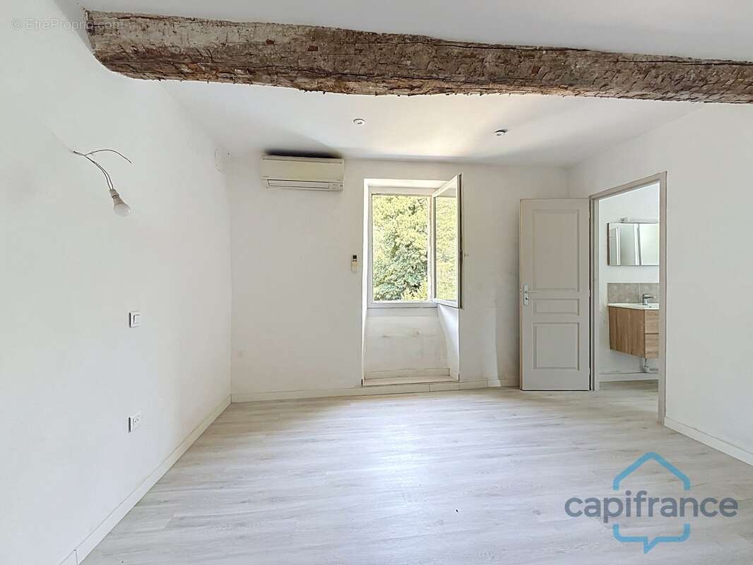 Maison à vendre avec 1 T4 de 80 m2 + 2 T2 de 36 m2 SAINT JEAN DU GARD (30)terrain environ 10719 m2 - photo 15