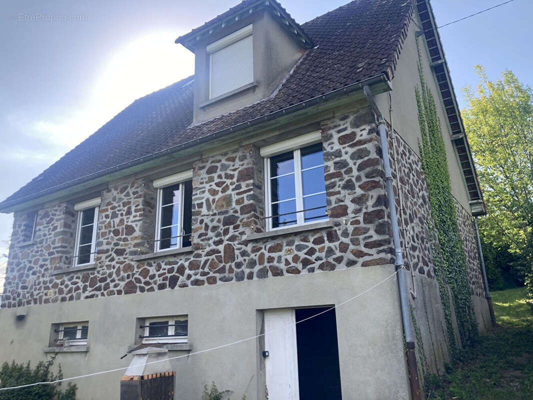 Maison à CONDE-SUR-NOIREAU