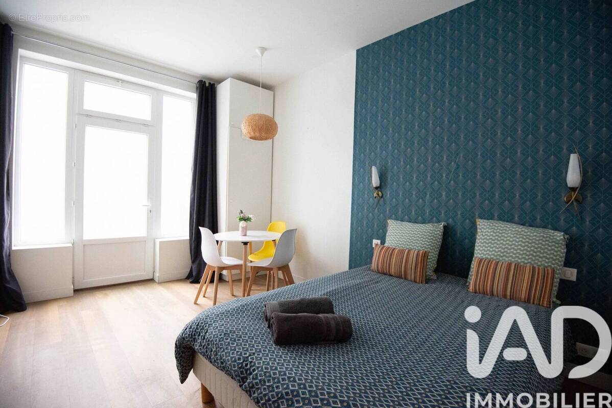 Photo 1 - Appartement à PARIS-11E