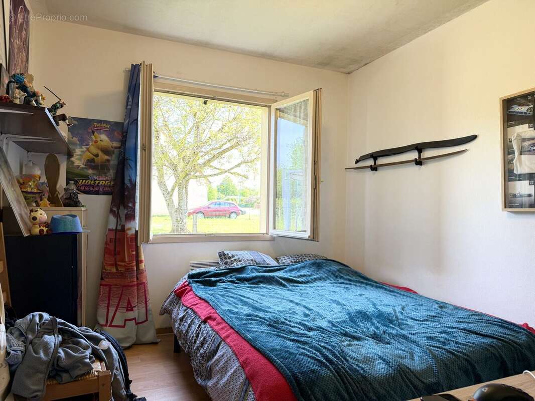 Chambre 3 - Maison à SAINT-CELERIN