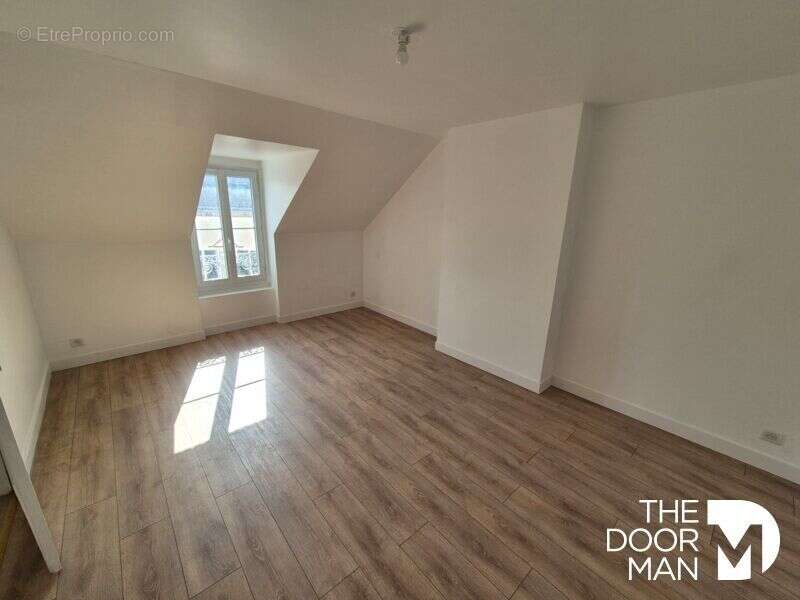 Appartement à AUNEAU