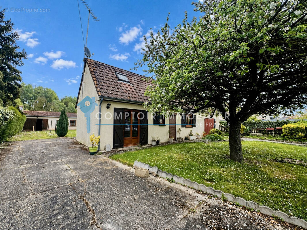 Maison à BAILLEAU-ARMENONVILLE