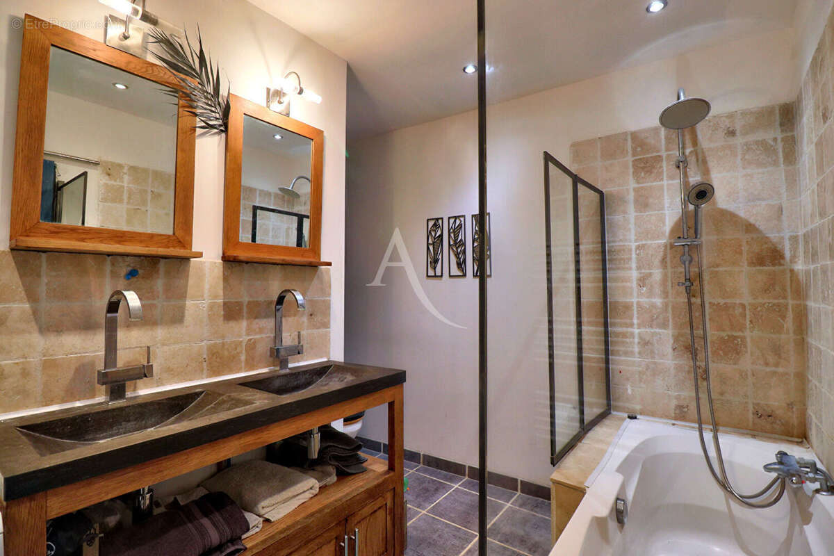 Maison de village renovee avec exterieur et cave voutee a saint paul les durance - photo 10