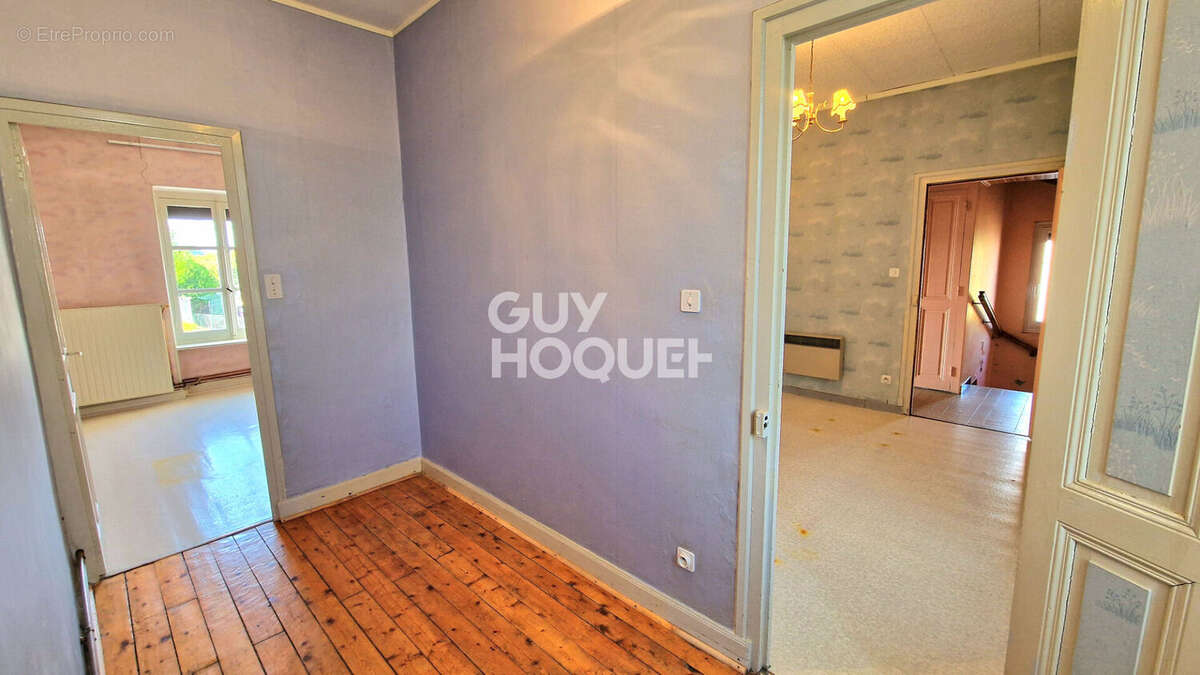 Maison à MONTCHANIN