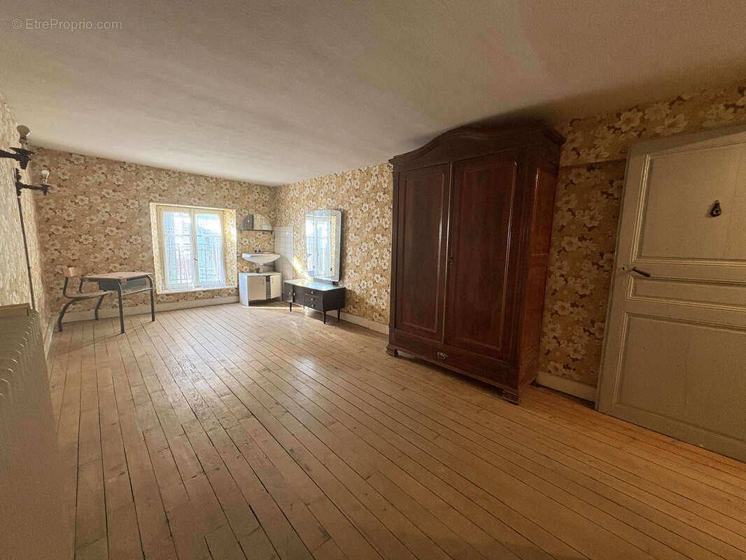 Maison à VILLERS-SOUS-CHALAMONT