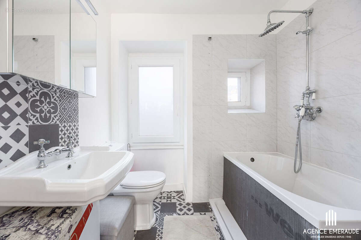 Maison à LA RICHARDAIS