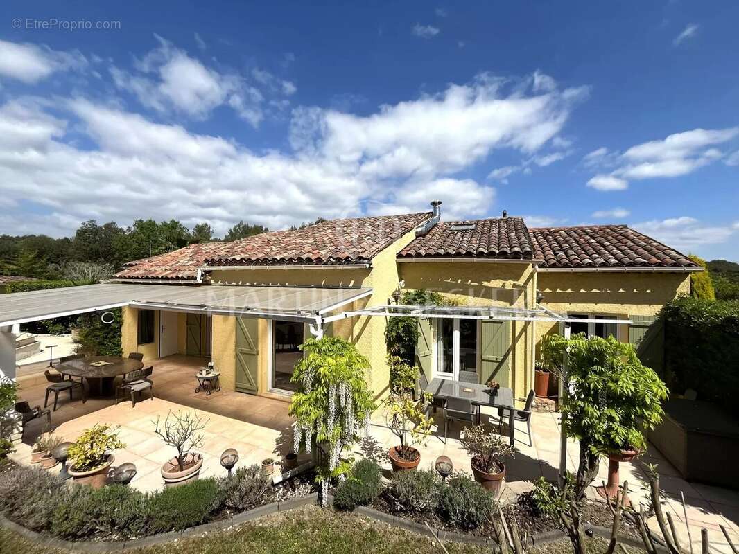 Maison à VALBONNE