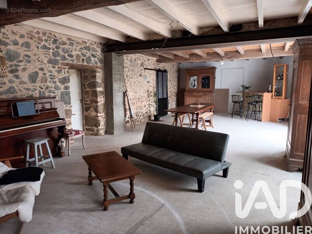 Photo 1 - Maison à LA CHAPELLE-SAINT-LAURENT