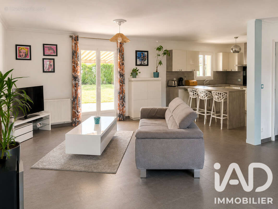 Maison 110 m² à Crouy-En-Thelle  - photo 4