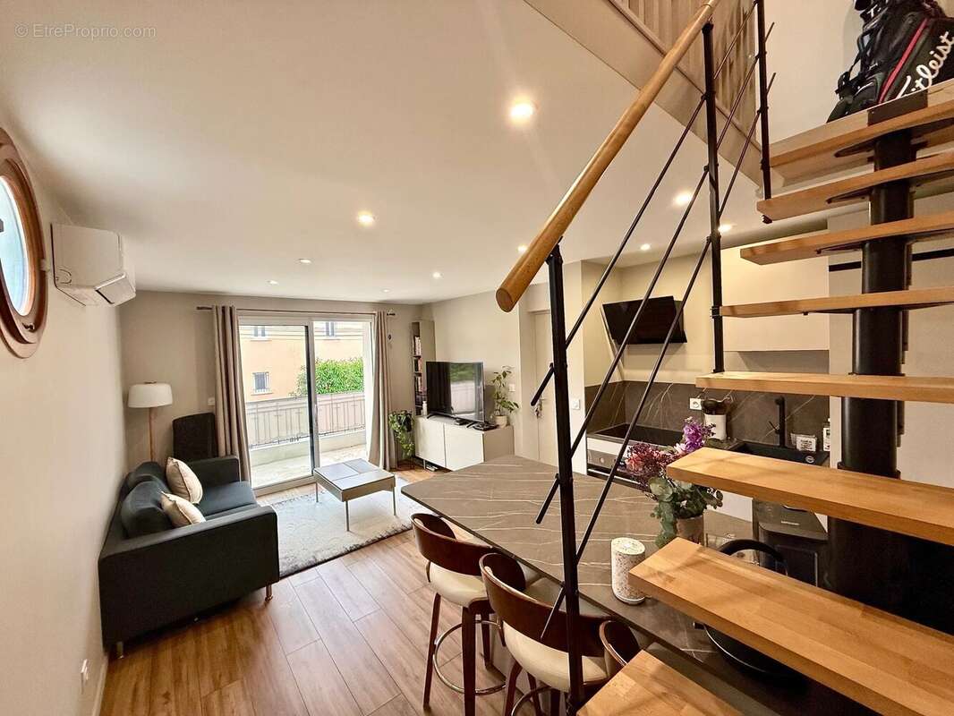 Appartement à CAGNES-SUR-MER
