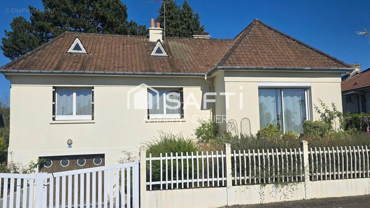 Photo 1 - Maison à SAINT-GEORGES-DES-GROSEILLERS