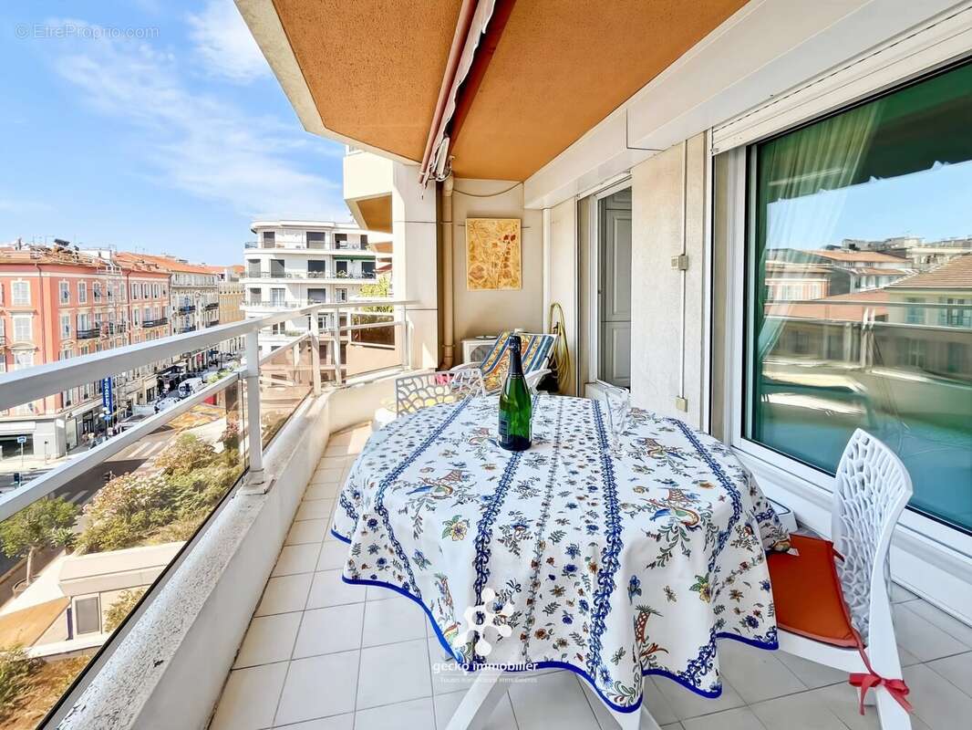 Appartement à NICE