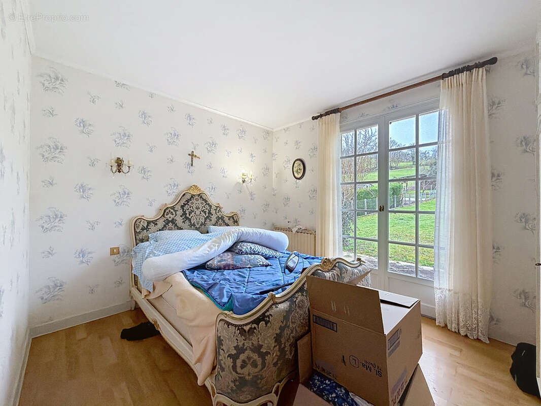 Maison à SAINT-AULAIRE