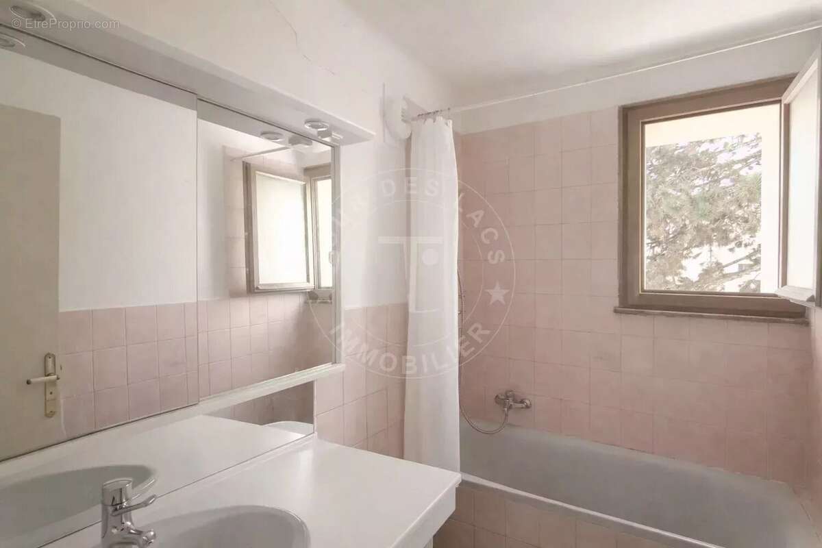 Appartement à ANNECY-LE-VIEUX