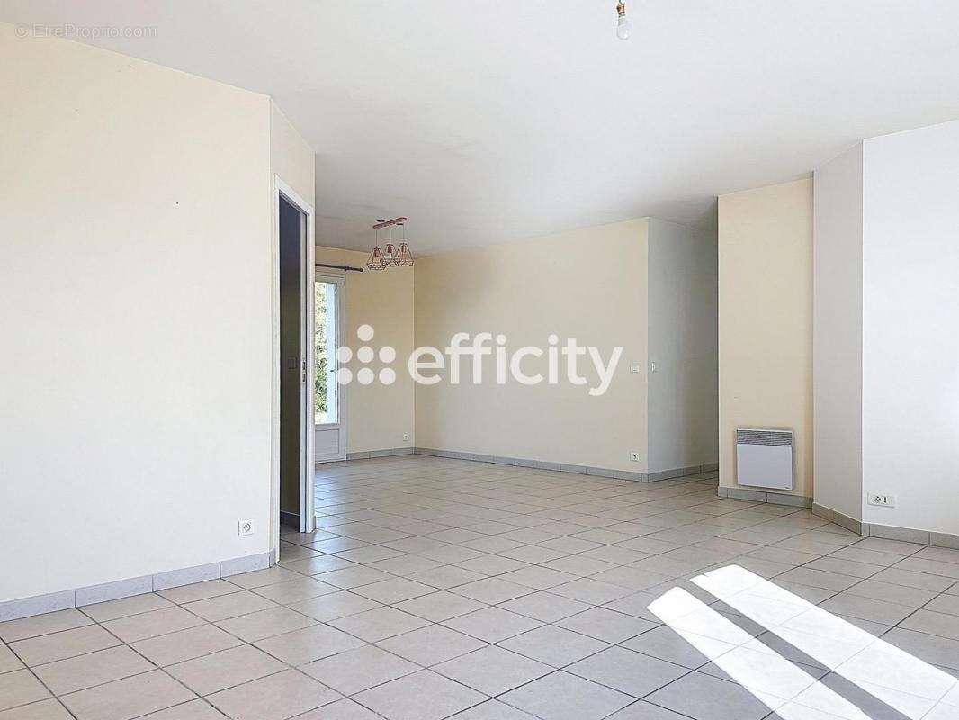 Maison à CIVRAY-DE-TOURAINE