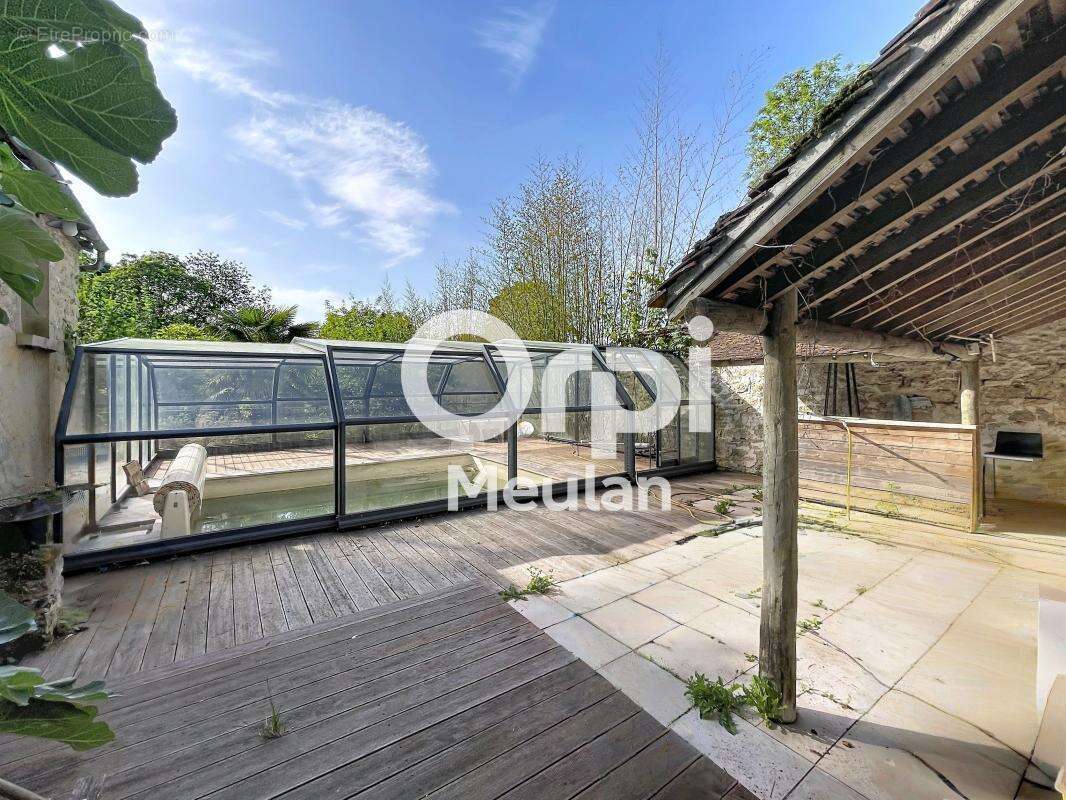 Appartement à SERAINCOURT
