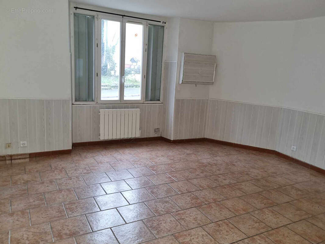 Appartement à VILLIERS-SAINT-GEORGES