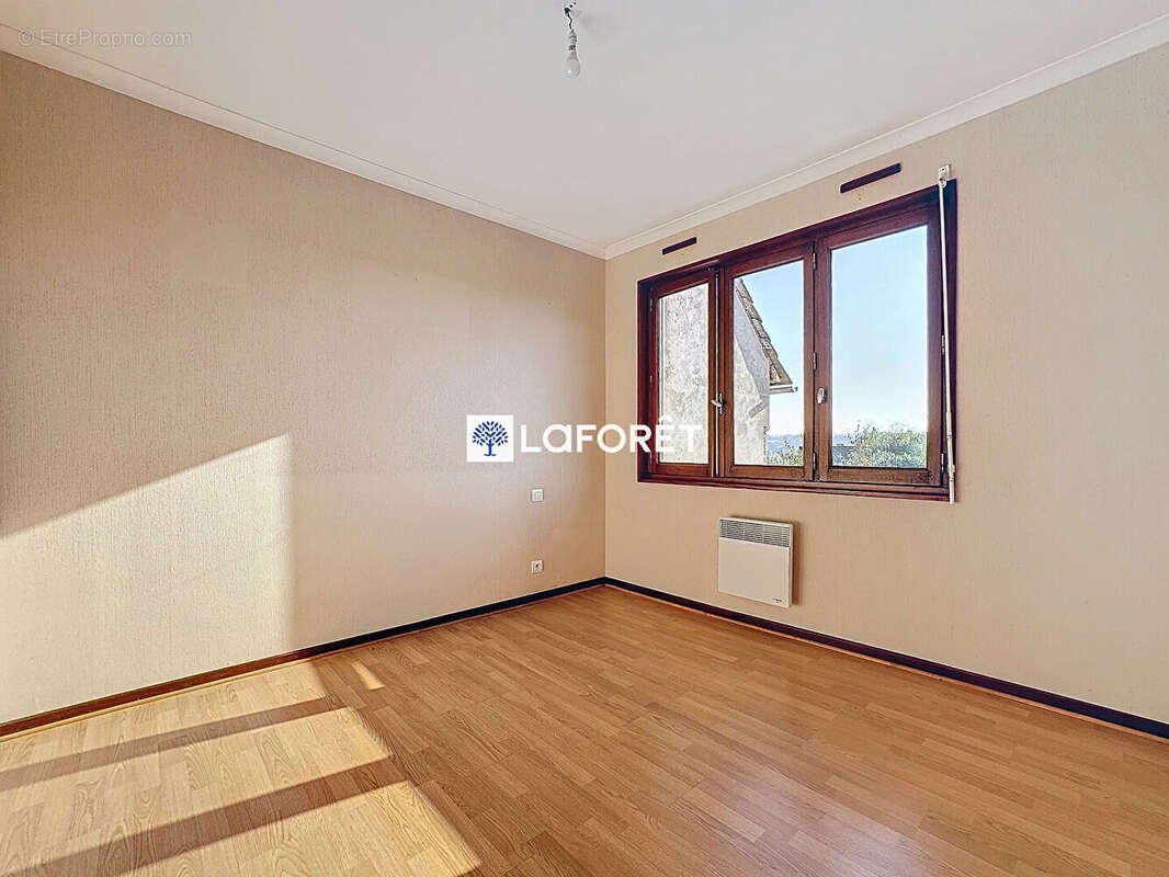 Maison à MUR-DE-BARREZ