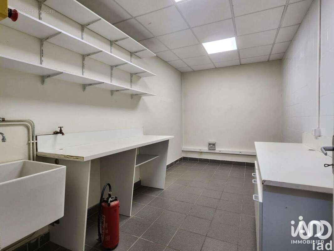 Photo 9 - Commerce à DUNIERES