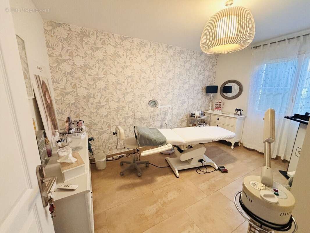 Maison 161 m² à Thoiry  - photo 8