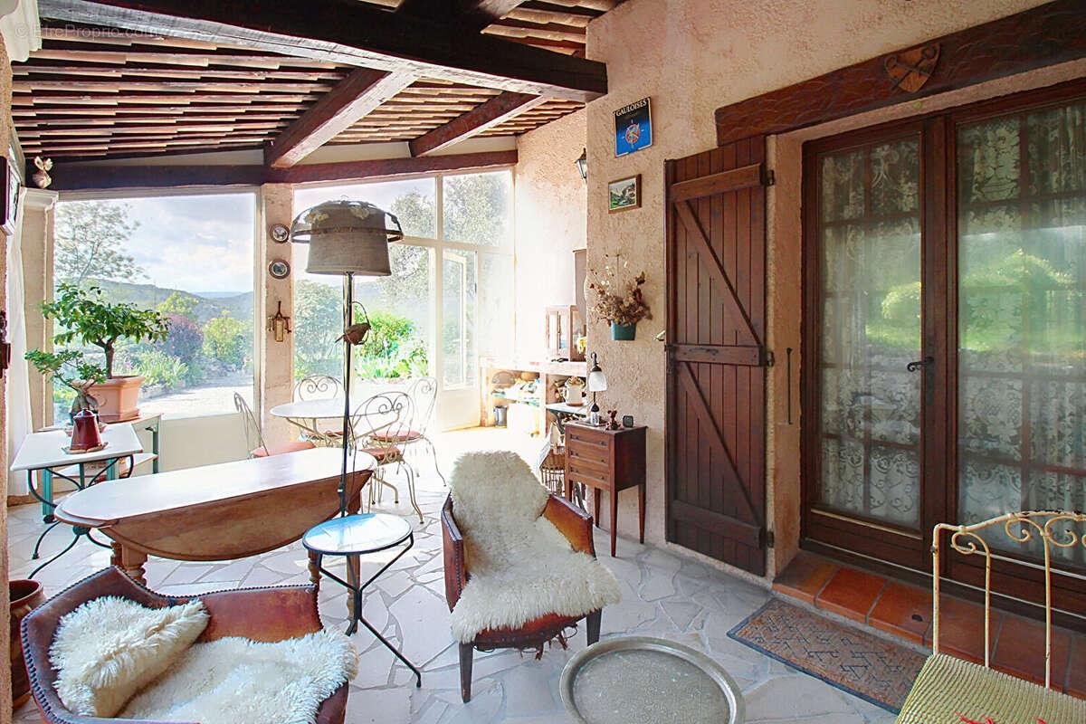 Maison à FIGANIERES