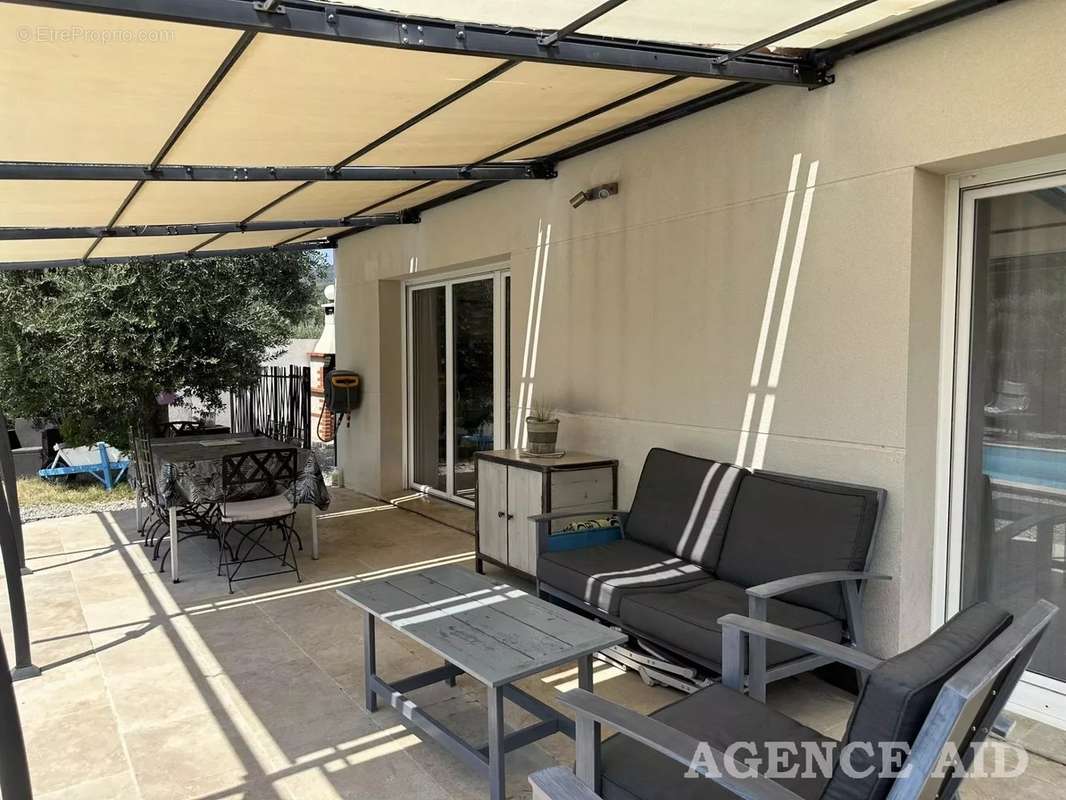 Maison à CUGES-LES-PINS