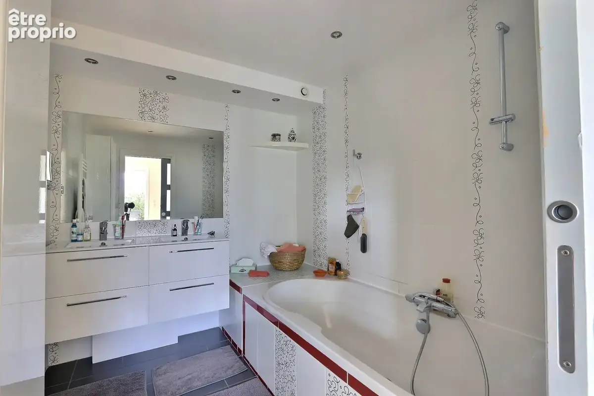 Appartement 5 pièces 128 m² à vendre à Clermont-Ferrand (63000) - photo 7