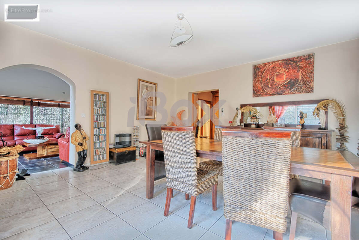 Maison à LA VALETTE-DU-VAR