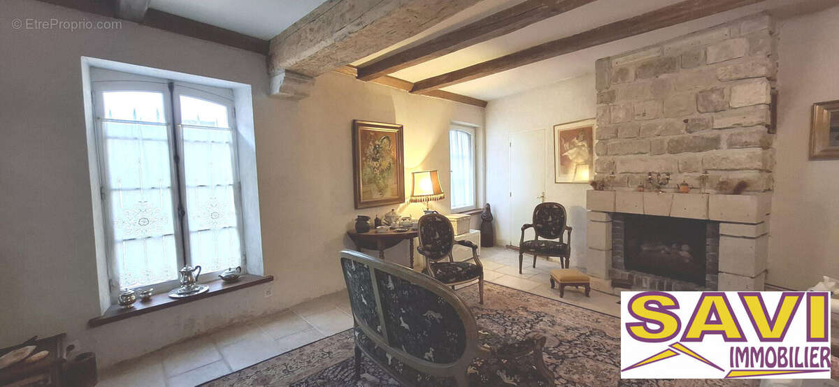 Maison à FERRIERES-EN-GATINAIS