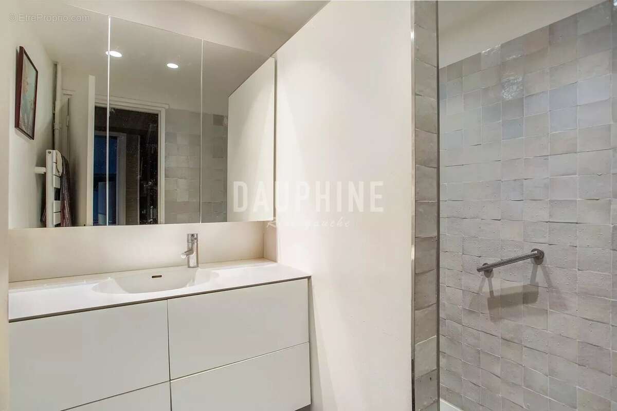 Appartement à PARIS-6E