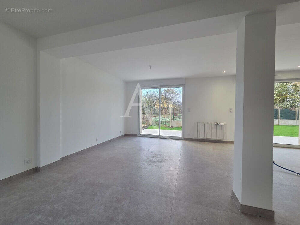 Maison  de ville 145m² avec jardin. - photo 3