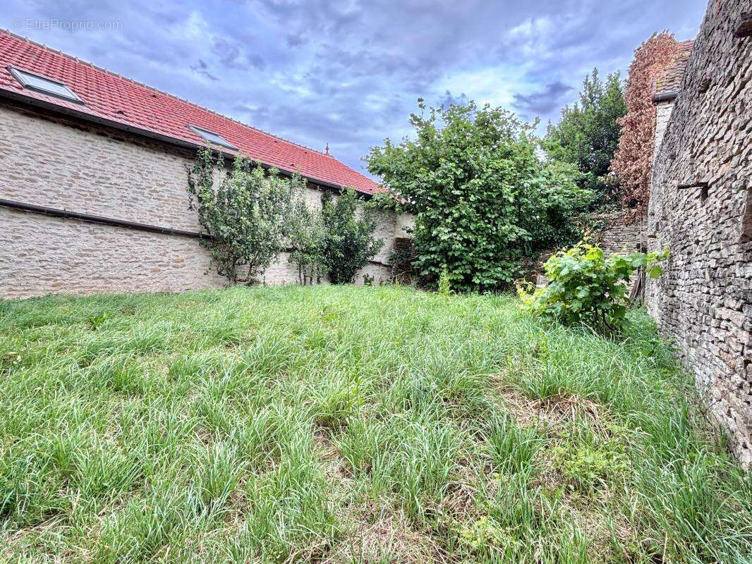 À Vendre – Dijon Nord, PICHANGES , Grange de caractère à réinventer - photo 17