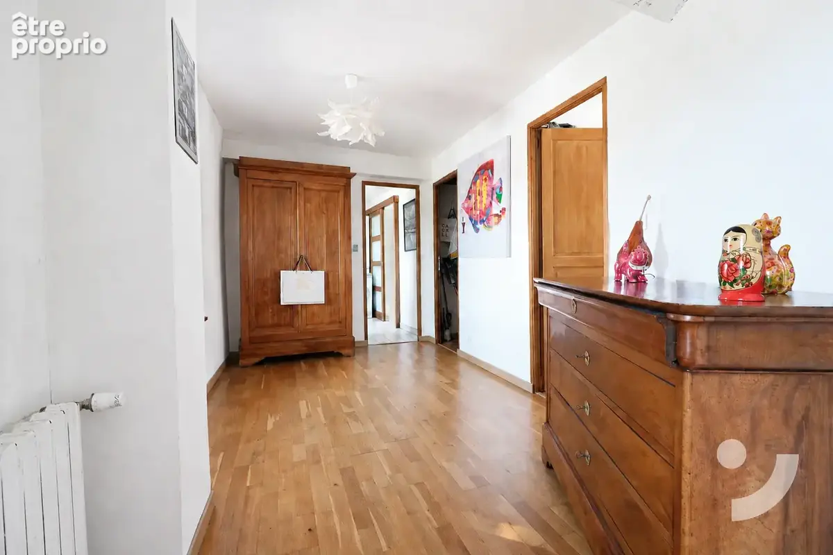 Grande maison familiale avec jardin, garage et terrasse - photo 7