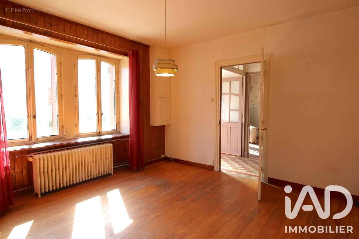 Maison 154 m² à Saint-Alyre-D'arlanc  - photo 3