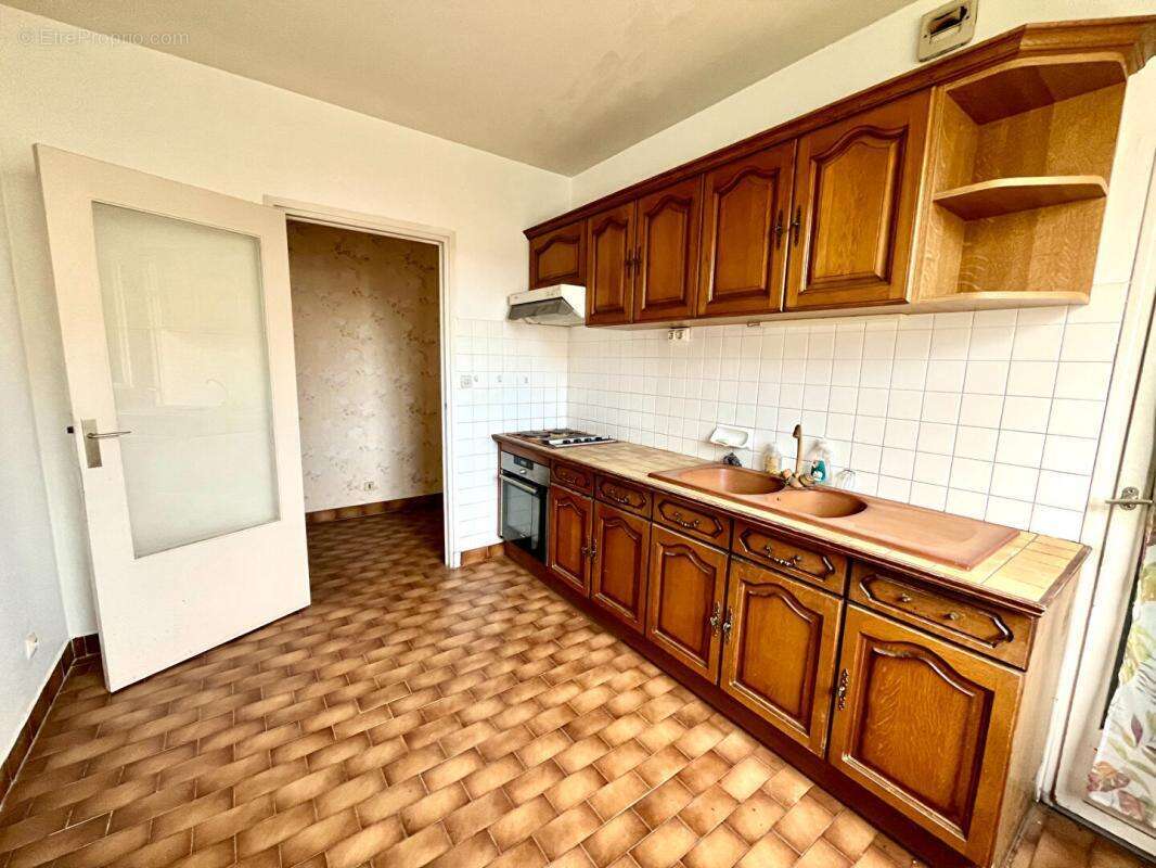 Appartement à LYON-8E
