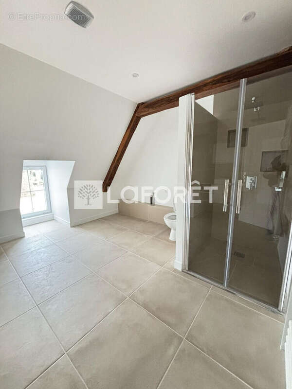Appartement à MOUY