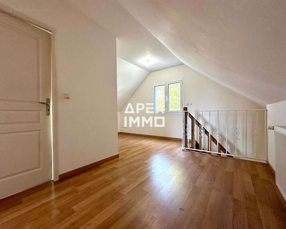 Maison à SAINT-PERE-SUR-LOIRE